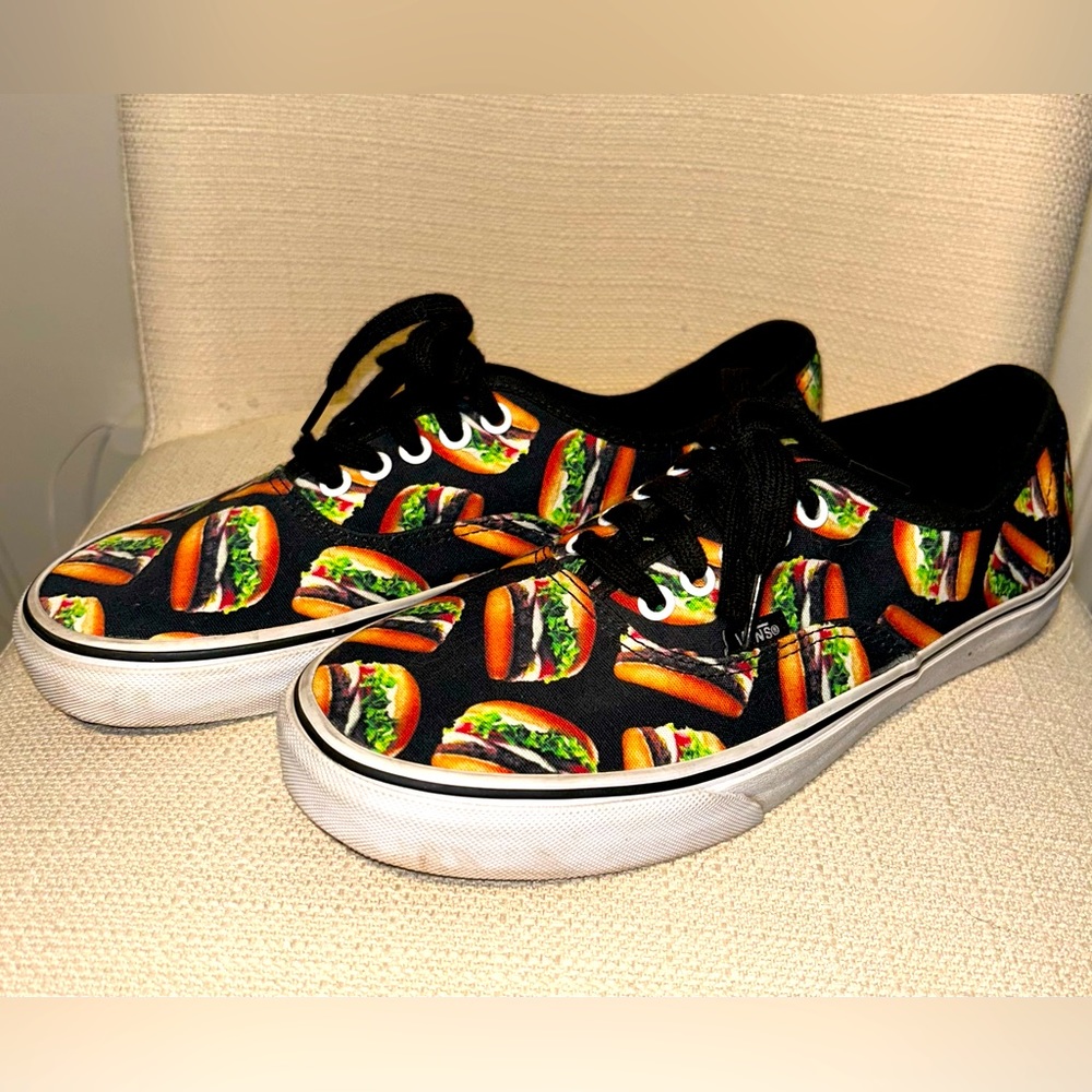 Never worn Vans Late Night Hamburger Munchies 9.5